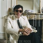 13-10-1976 Brian Ferry at the Amstel Hotel, Amsterdam The Netherlands.

[keywords]Posed, Half Length, Sunglasses, Singer[/keywords]